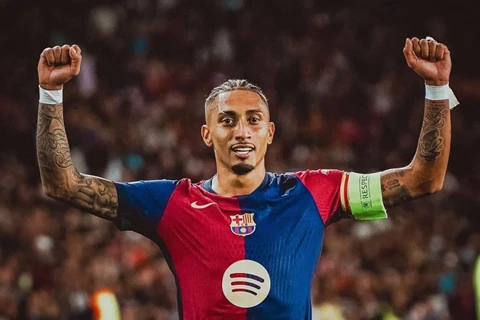 أصبحت خماسية.. رافينيا يزيد آلام ريال مدريد بهدف جديد (فيديو)